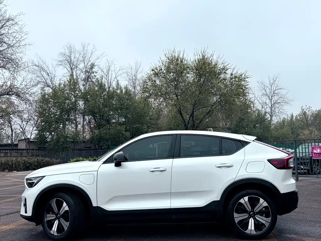 Volvo C40 2023