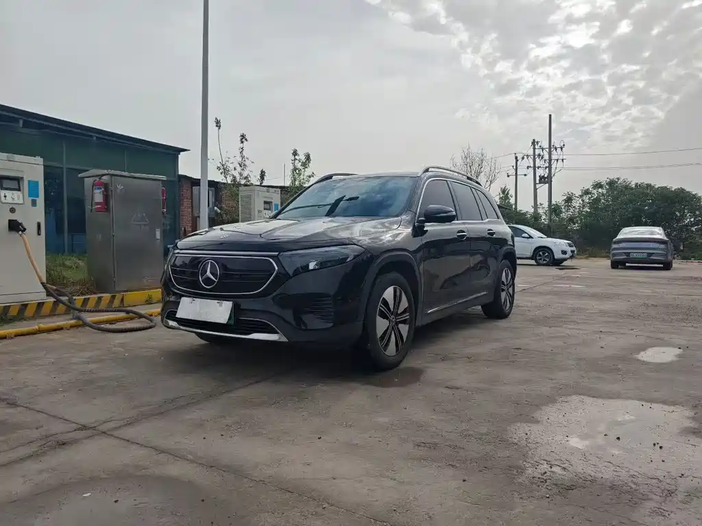 Mercedes-Benz EQB 2023