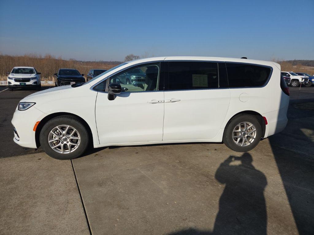 Chrysler Pacifica 2024
