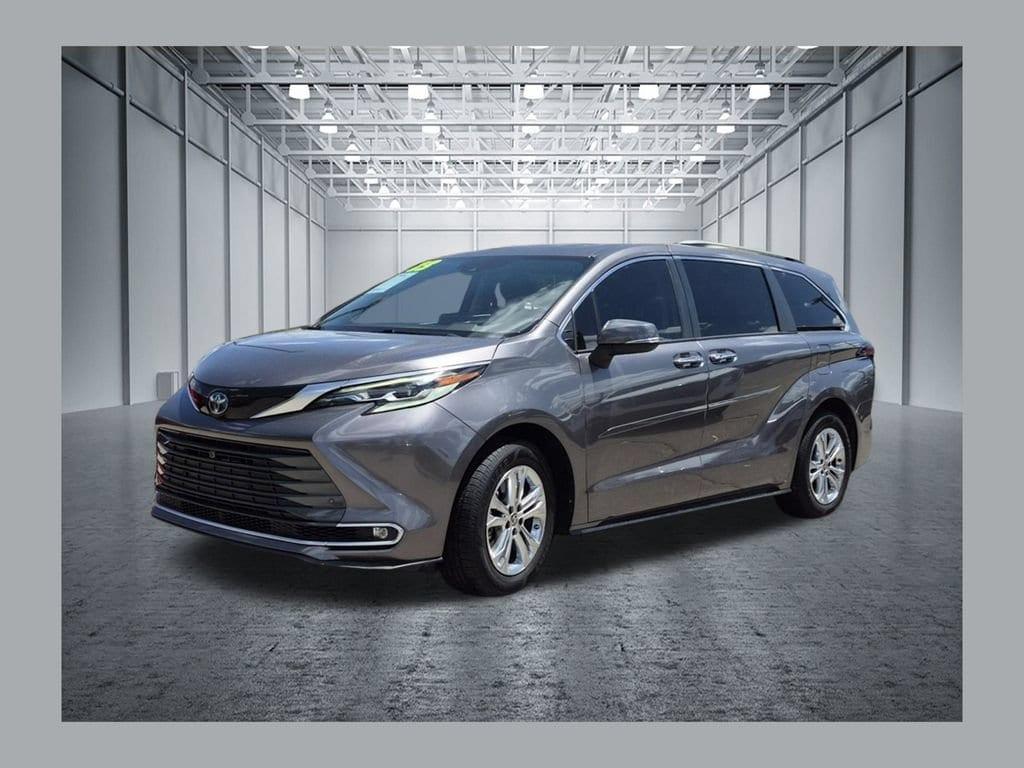 Toyota Sienna 2023