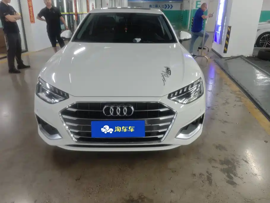 Audi A4 2021