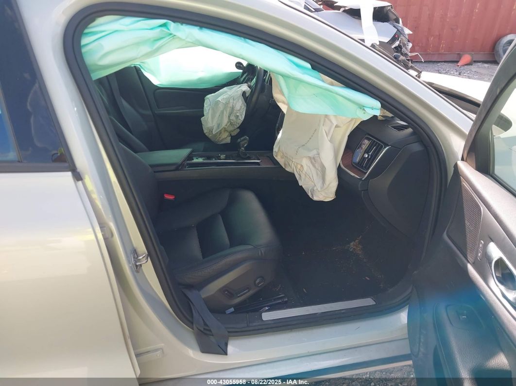 Volvo V60 2020