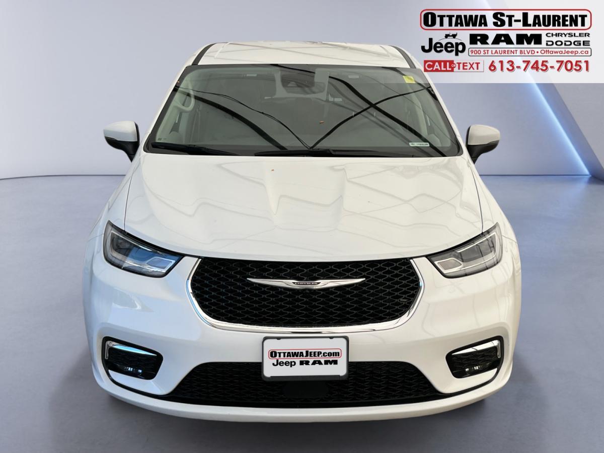 Chrysler Pacifica 2023