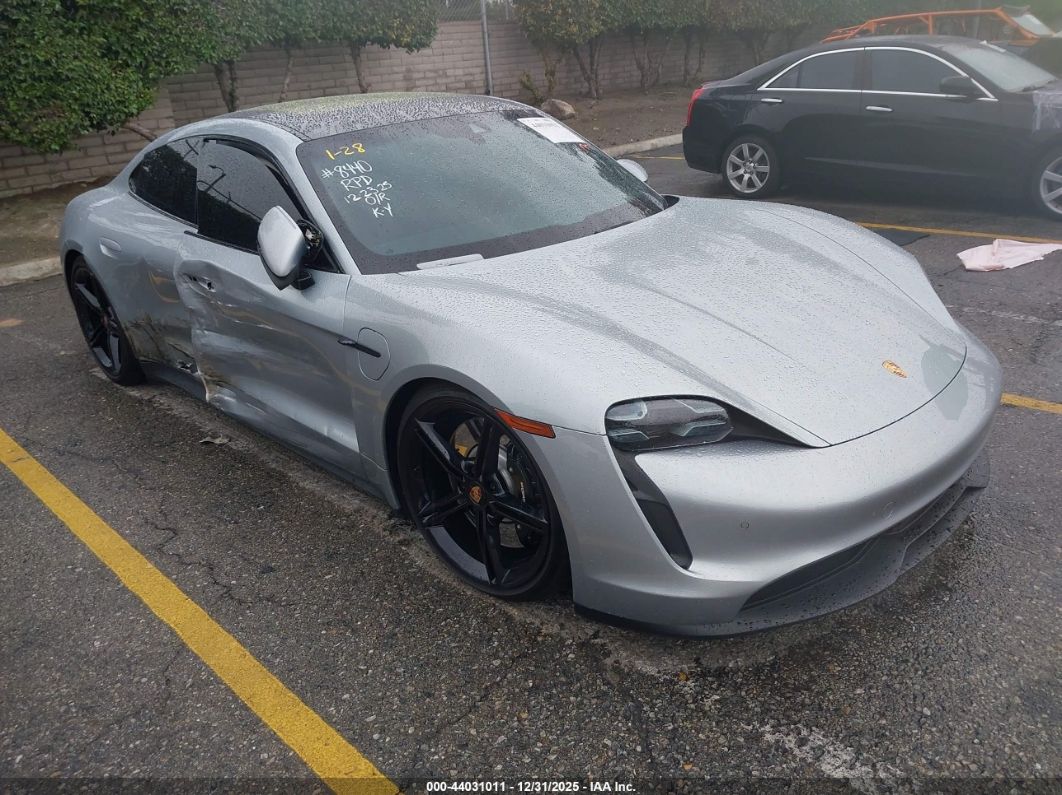 Porsche Taycan 2021