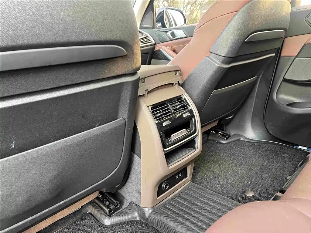 BMW X7 2022