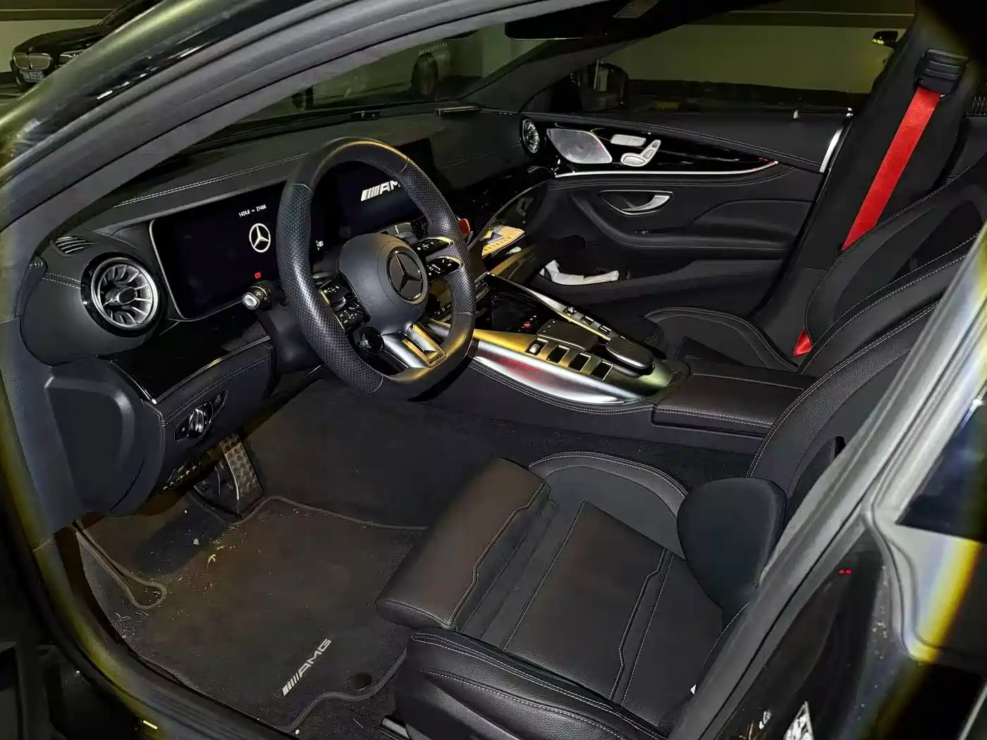 Mercedes-Benz AMG GT 2024