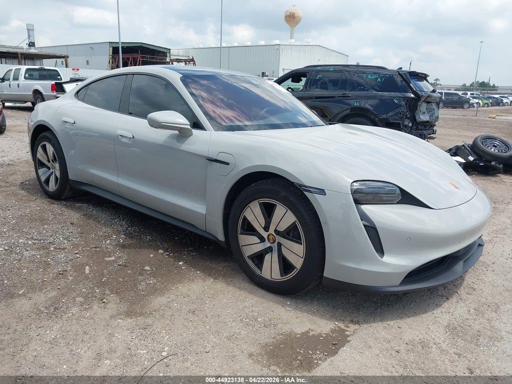 Porsche Taycan 2022