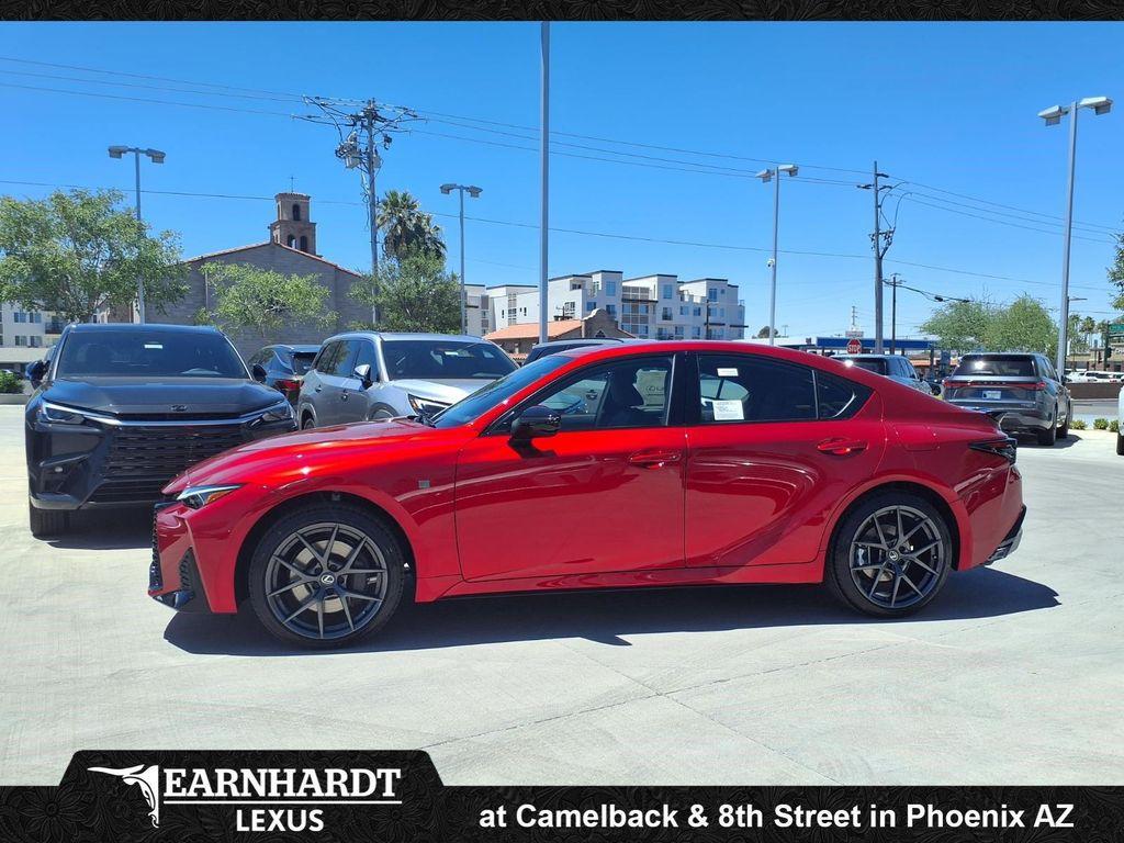 Lexus IS 2026