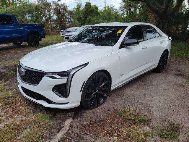 Cadillac CT4-V 2022