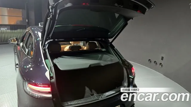 Porsche Macan 2020