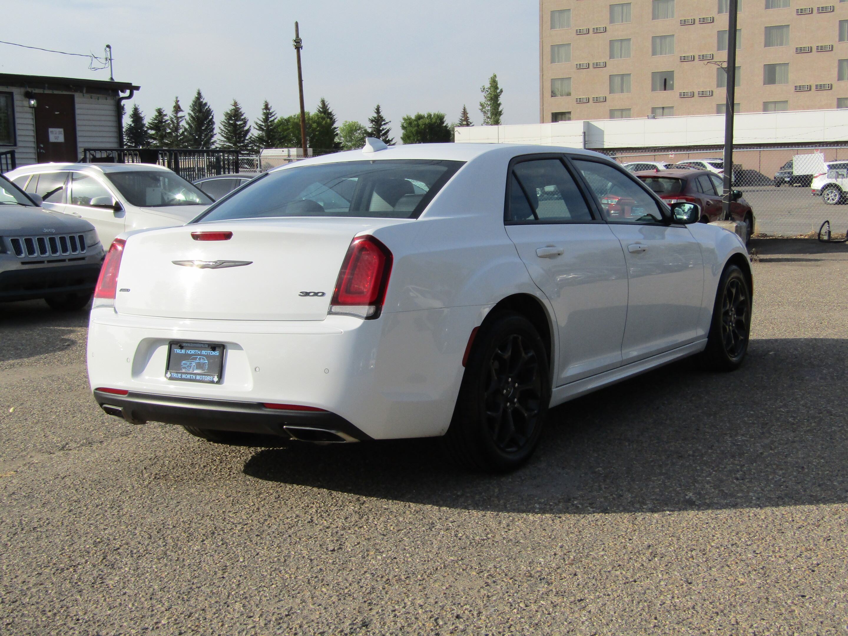 Chrysler 300 2023