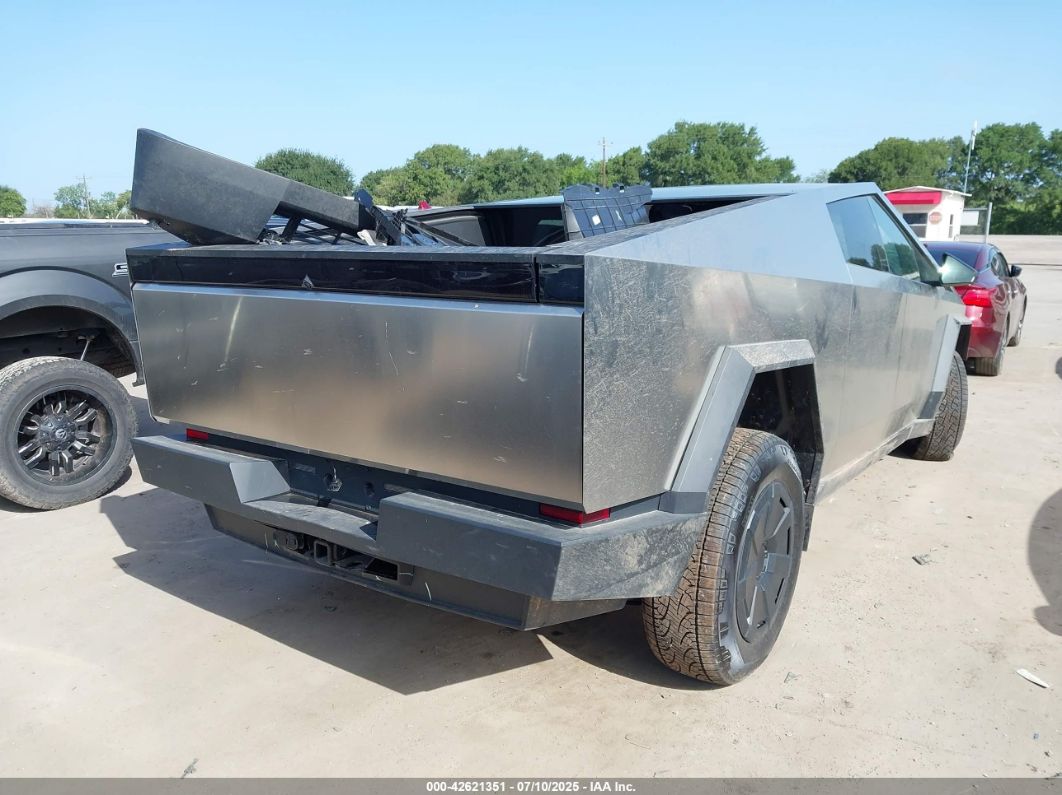 Tesla Cybertruck 2025