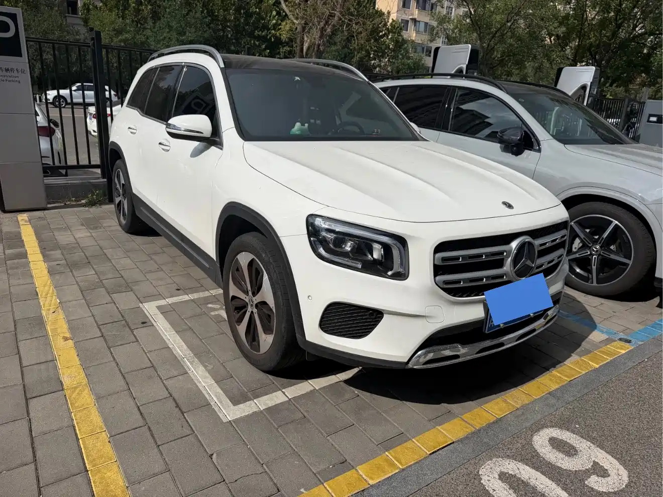 Mercedes-Benz GLB 2021