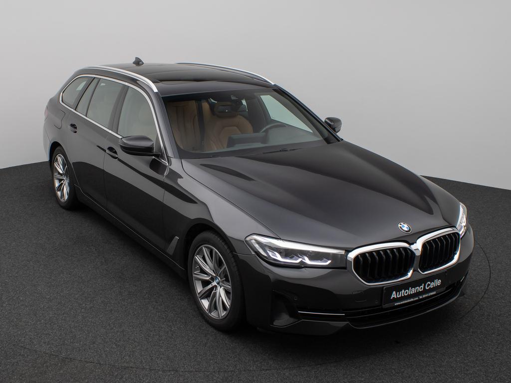 BMW 520 2022