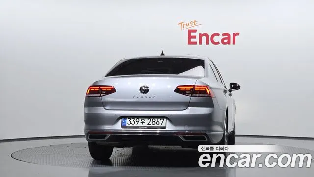 Volkswagen Passat 2021