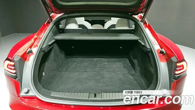 Tesla Model S 2023