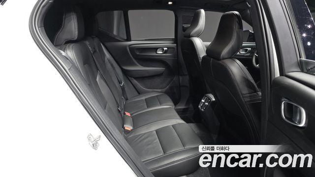 Volvo XC40 2022