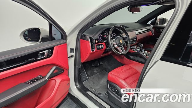 Porsche Cayenne 2022