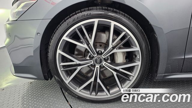 Audi A7 2025