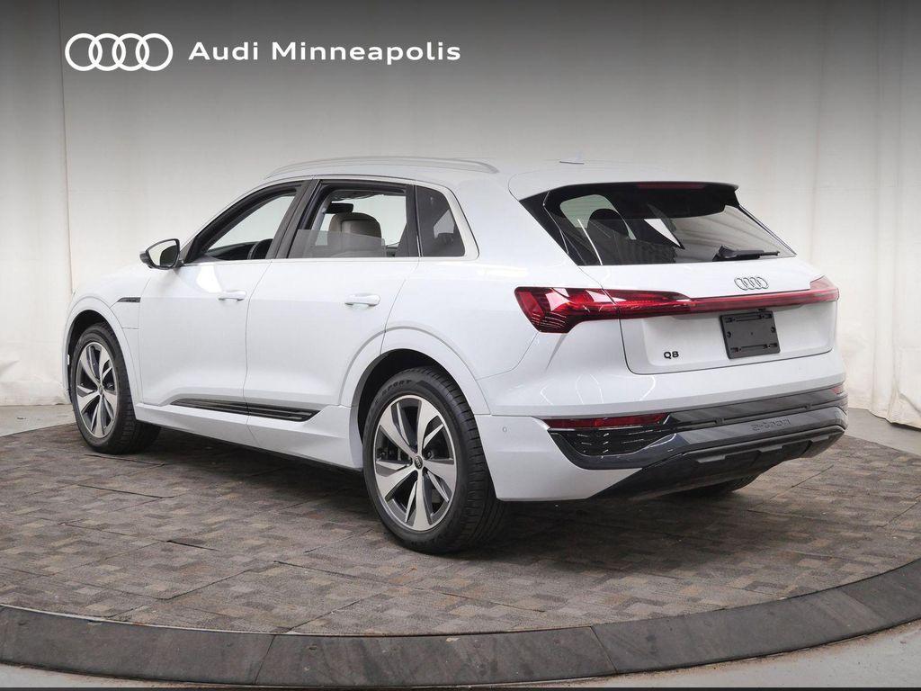 Audi Q8 e-tron 2024