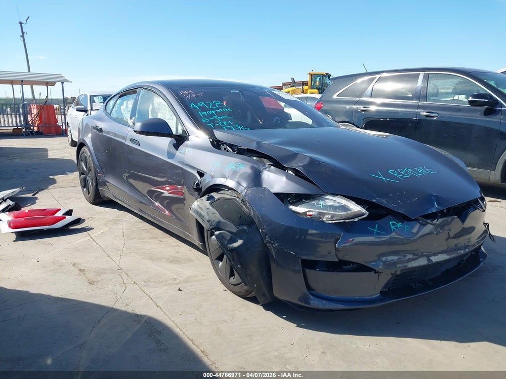 Tesla Model S 2022