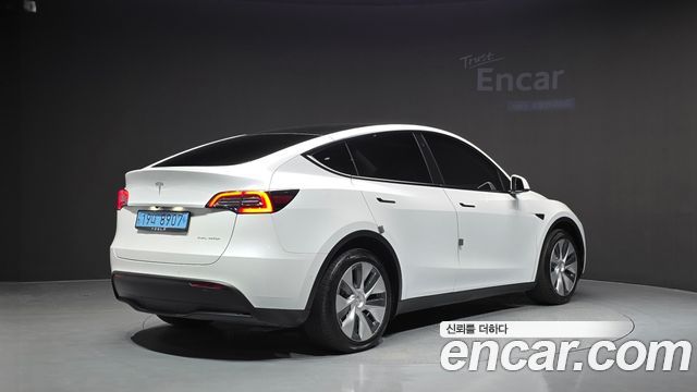 Tesla Model Y 2022
