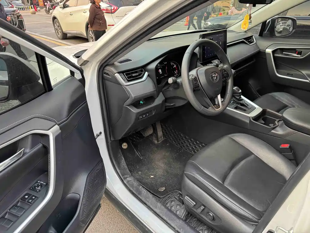 Toyota RAV4 2022