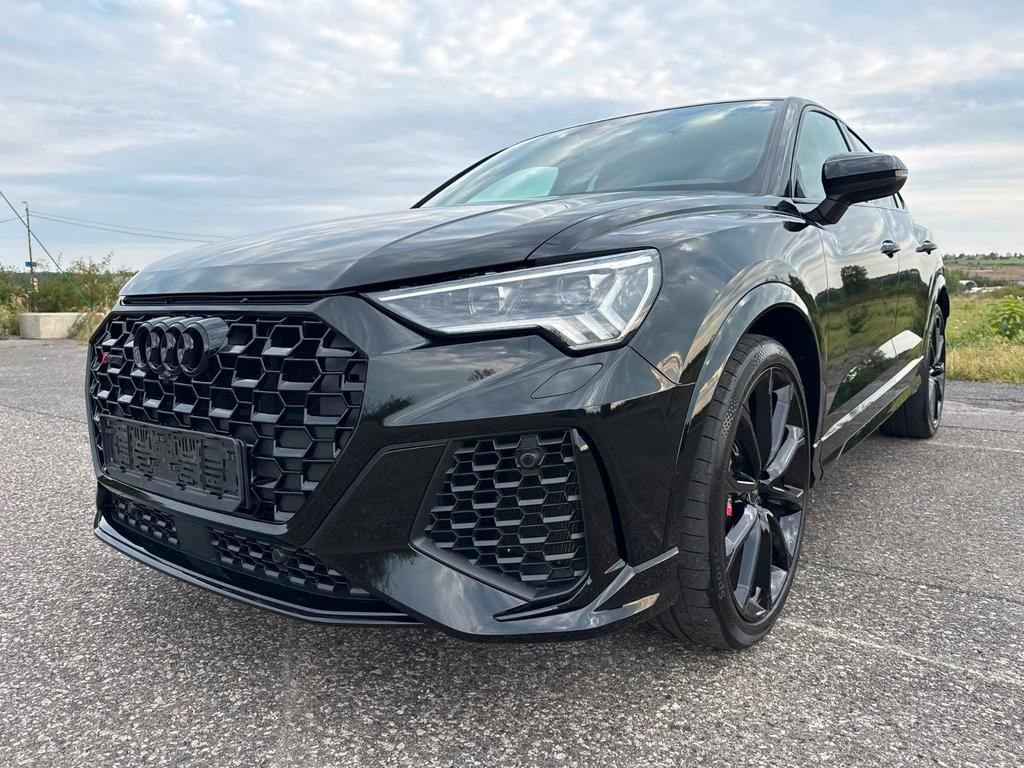 Audi RSQ3 2021