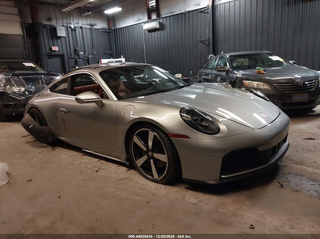 Porsche 911 2025