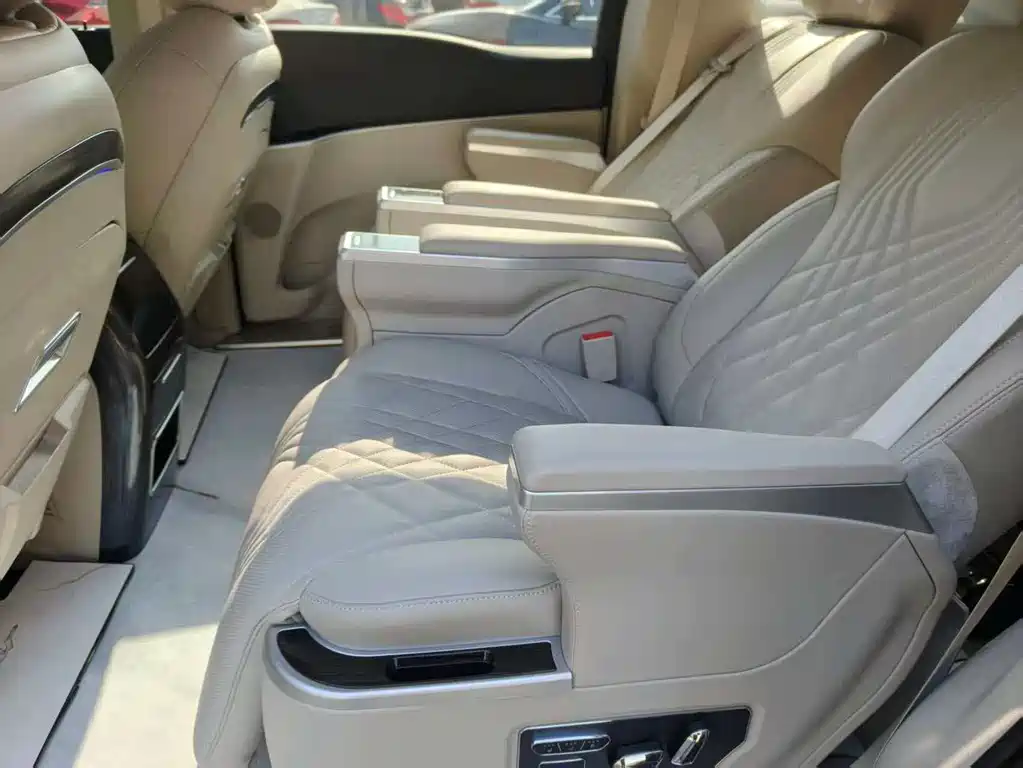 Buick GL8 2024
