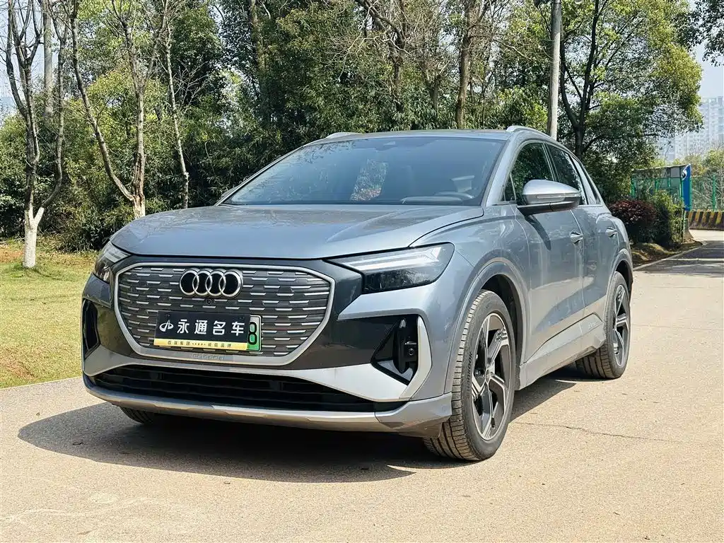 Audi Q4 e-tron 2025
