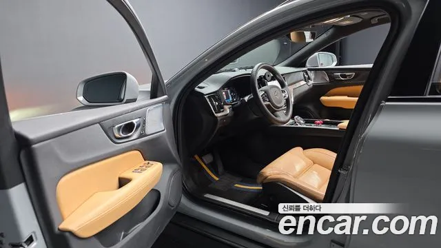 Volvo V60 2024