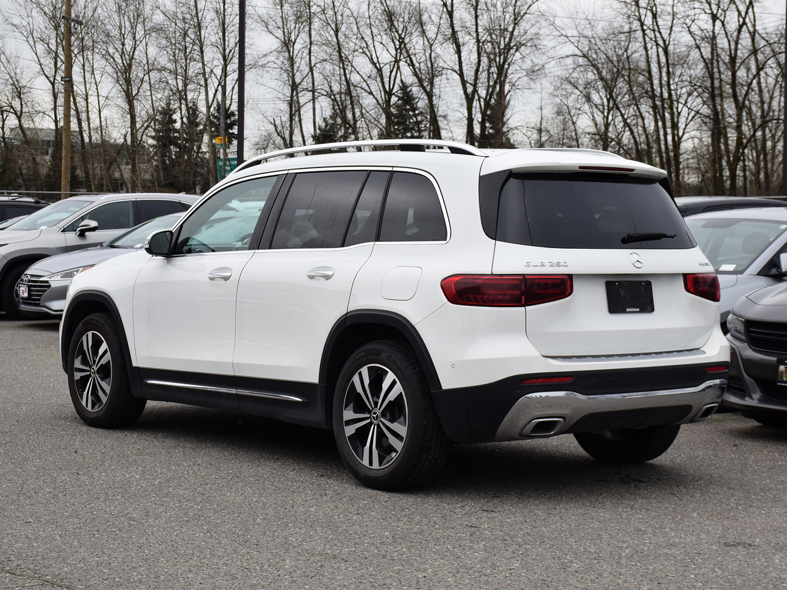 Mercedes-Benz GLB 2024