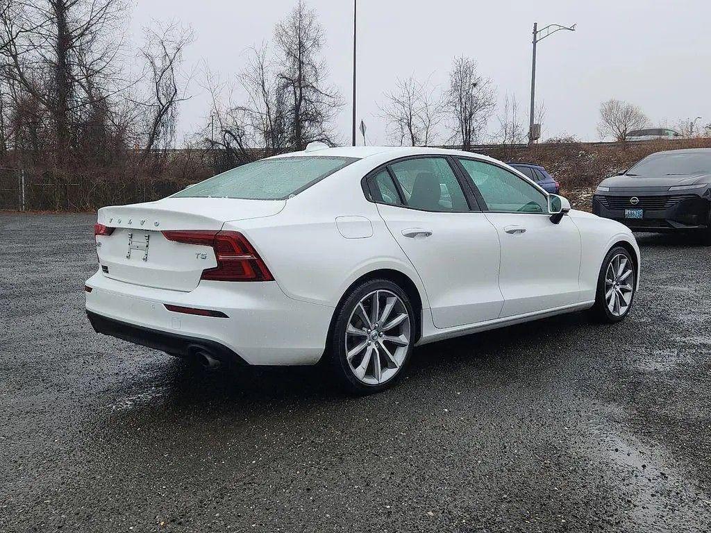 Volvo S60 2021