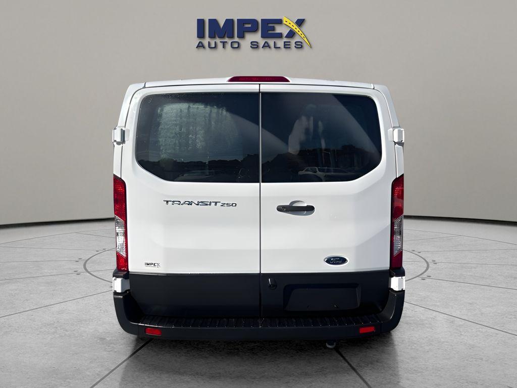 Ford Transit 2023