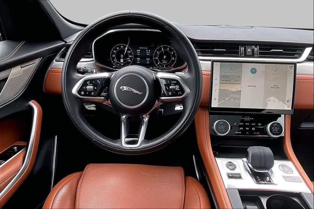 Jaguar F-Pace 2025