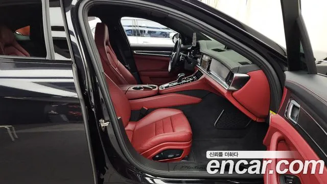 Porsche Panamera 2022
