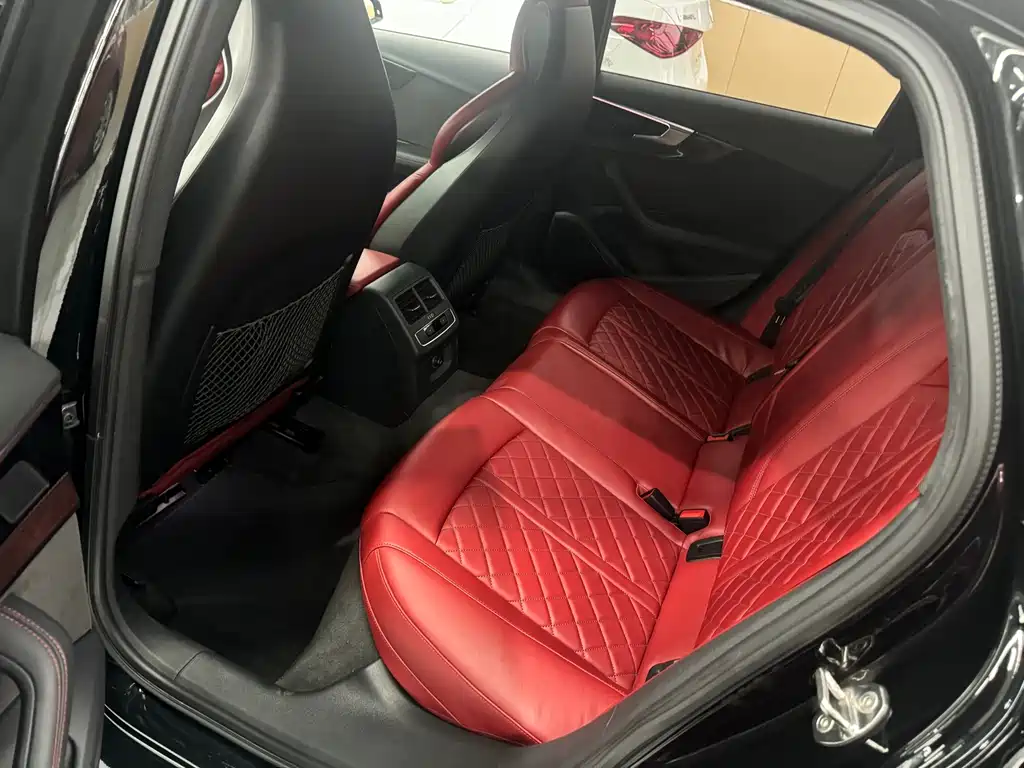 Audi S4 2021