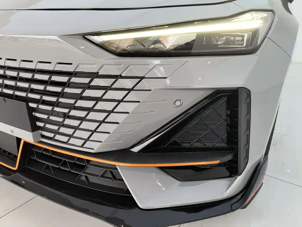 Changan UNI-V 2023