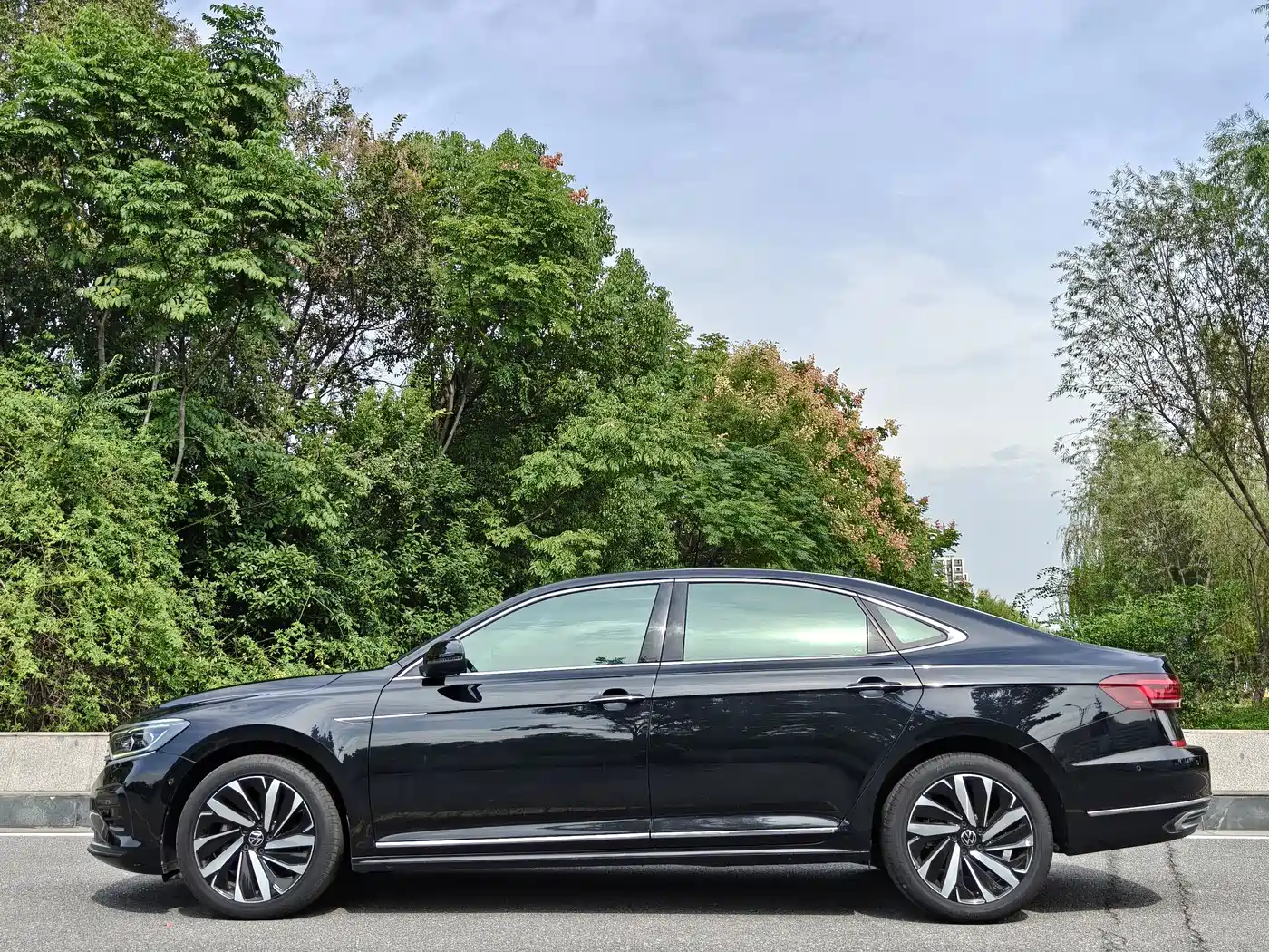 Volkswagen Passat 2022