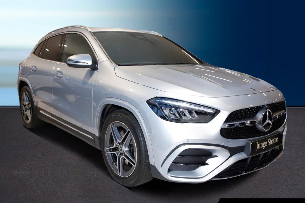 Mercedes-Benz GLA 200 2025
