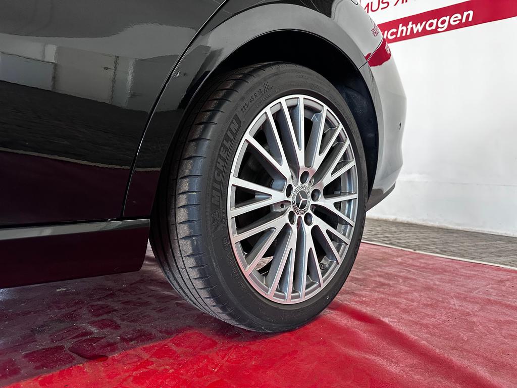 Mercedes-Benz CLA 220 2022