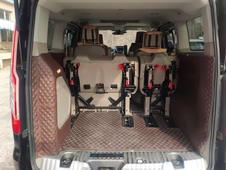Ford TOURNEO 2020