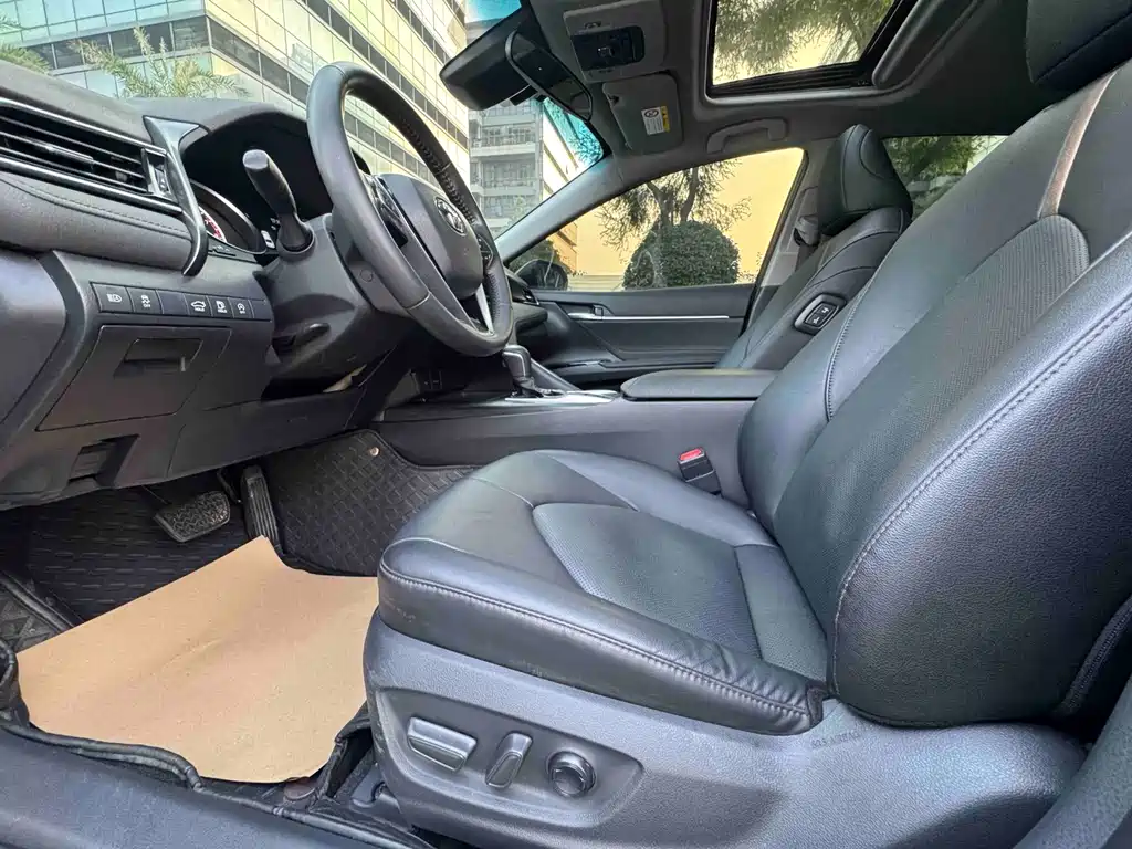 Toyota Camry 2023