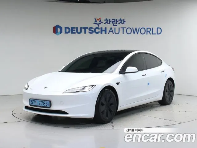 Tesla Model 3 2024
