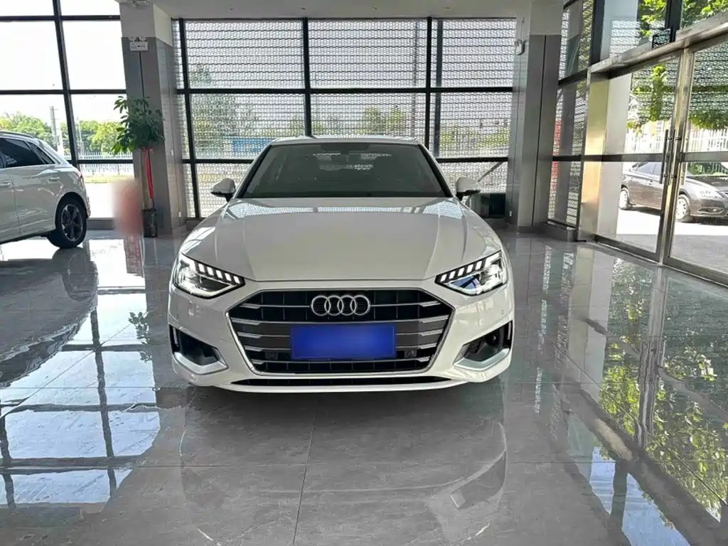 Audi A4 2022
