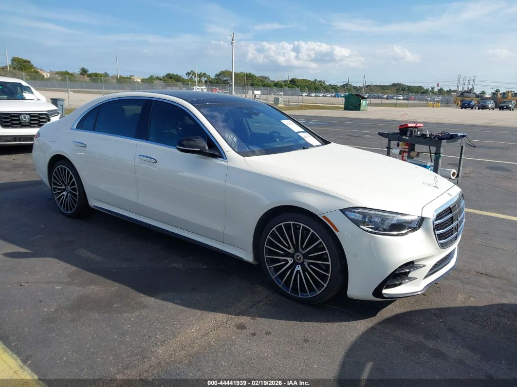 Mercedes-Benz S-Класс 2022