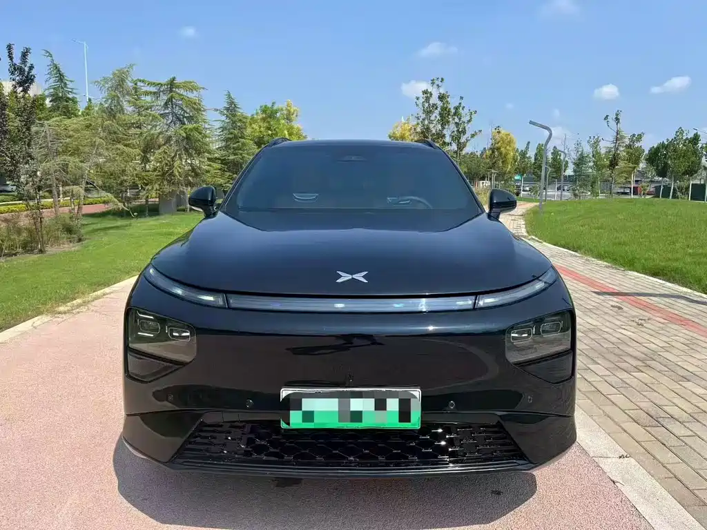 Xpeng G9 2025