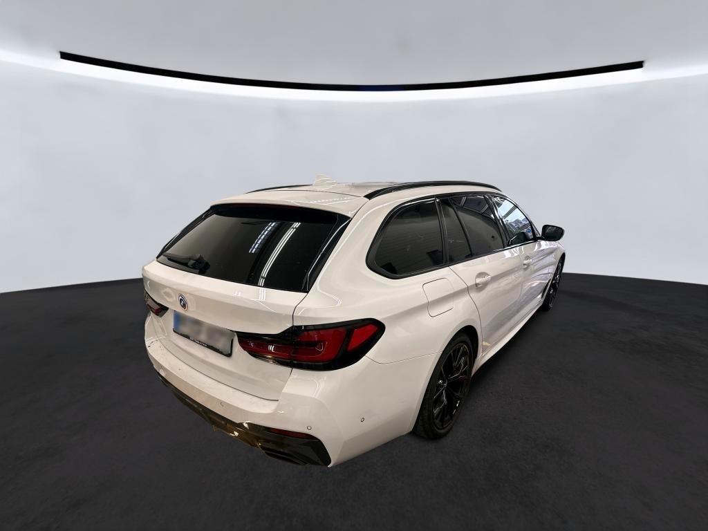 BMW 540 2023
