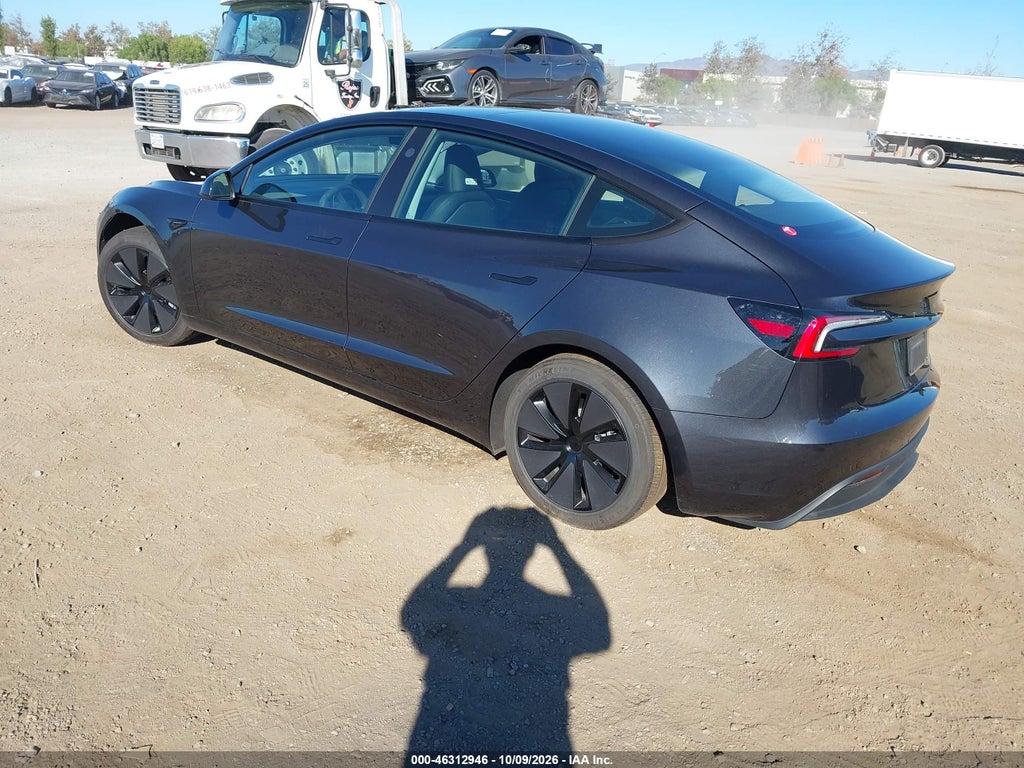 Tesla Model 3 2025